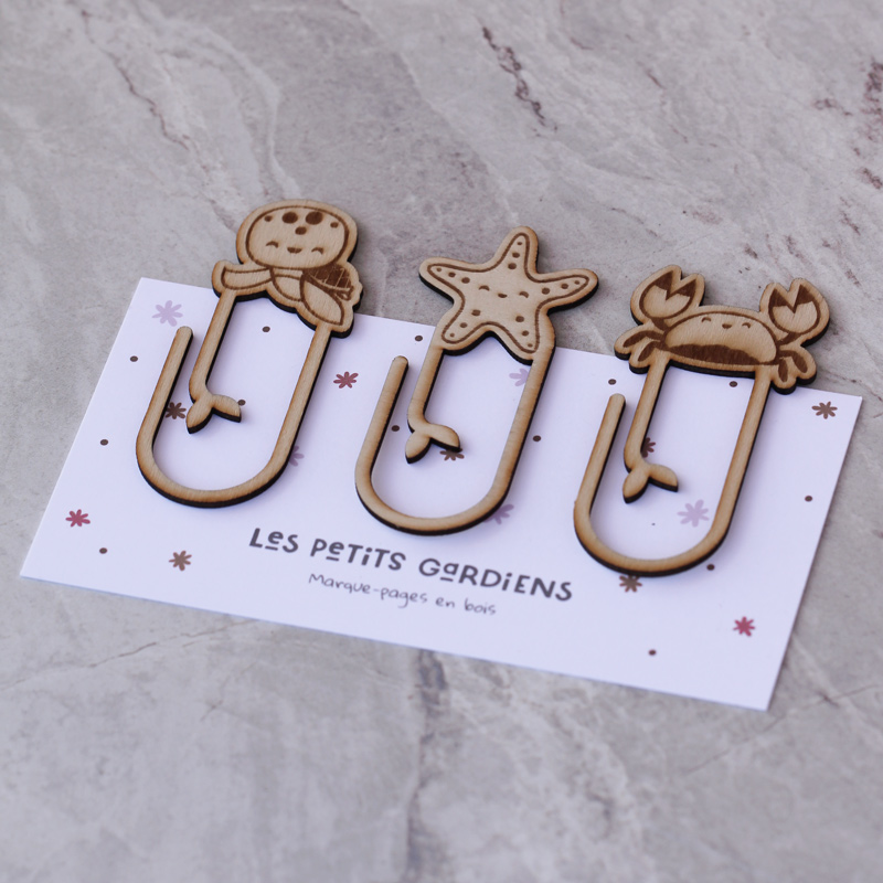 lot marque-page plage en bois avec animaux de la mer, tortue, étoile de mer, crabe découpé au laser